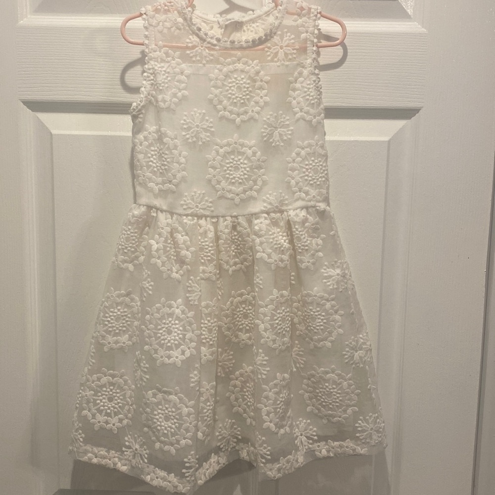 Girls white dress size 5